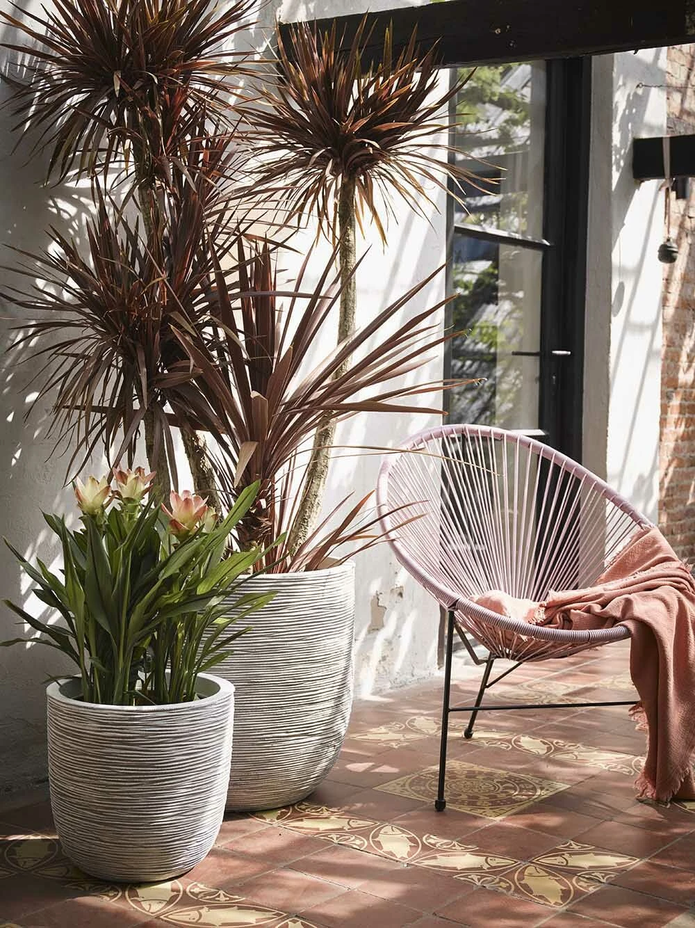 Capi Bloempot Bol Nature Rib NL - D35 X H34cm - Ivoor 2 Capi Bloempot Bol Nature Rib NL - D35 X H34cm - Ivoor - Afbeelding 2